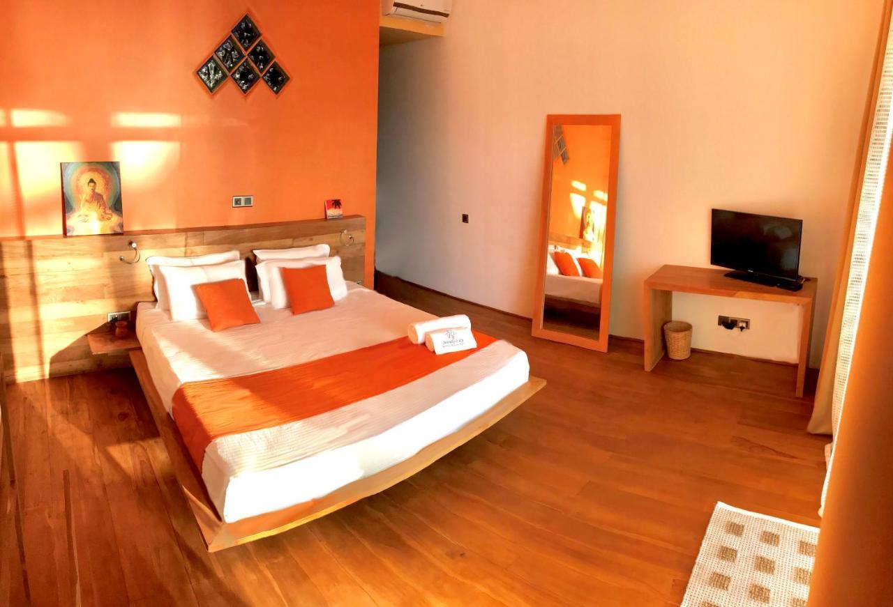 Serendipitaly Ayurveda Boutique Hotel Hikkaduwa Exterior photo