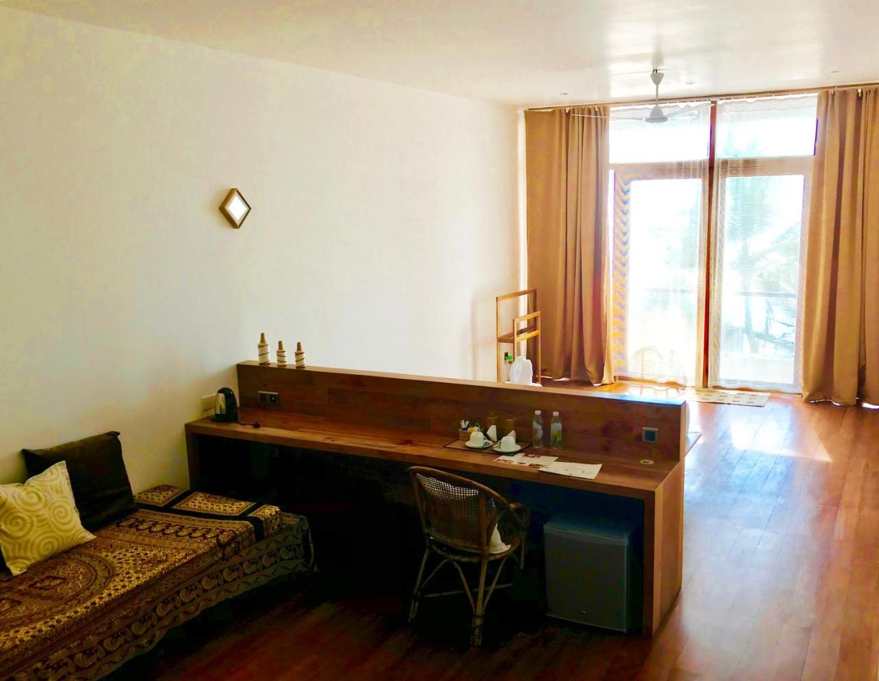Serendipitaly Ayurveda Boutique Hotel Hikkaduwa Exterior photo